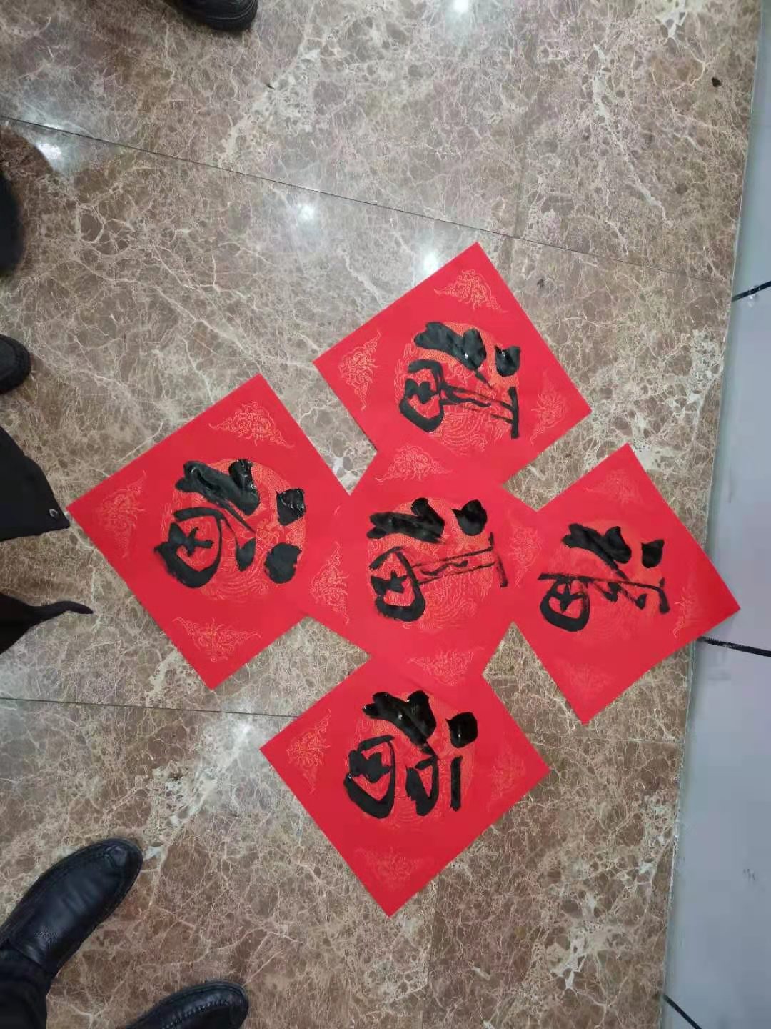 新年走基层｜春联进万家